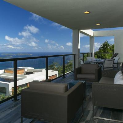 Calichi at picture point the Bougainvillea