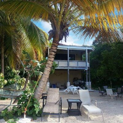 STRING OF PEARLS – BEACHFRONT