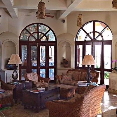 VILLA LA SUSA- PETER BAY