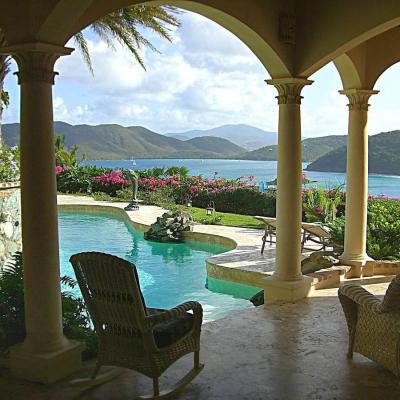 VILLA LA SUSA- PETER BAY